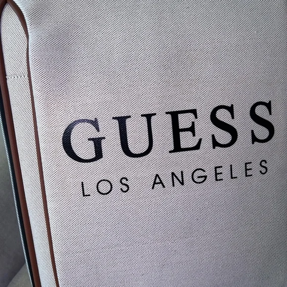 Guess Luggage - Picture 2 of 10